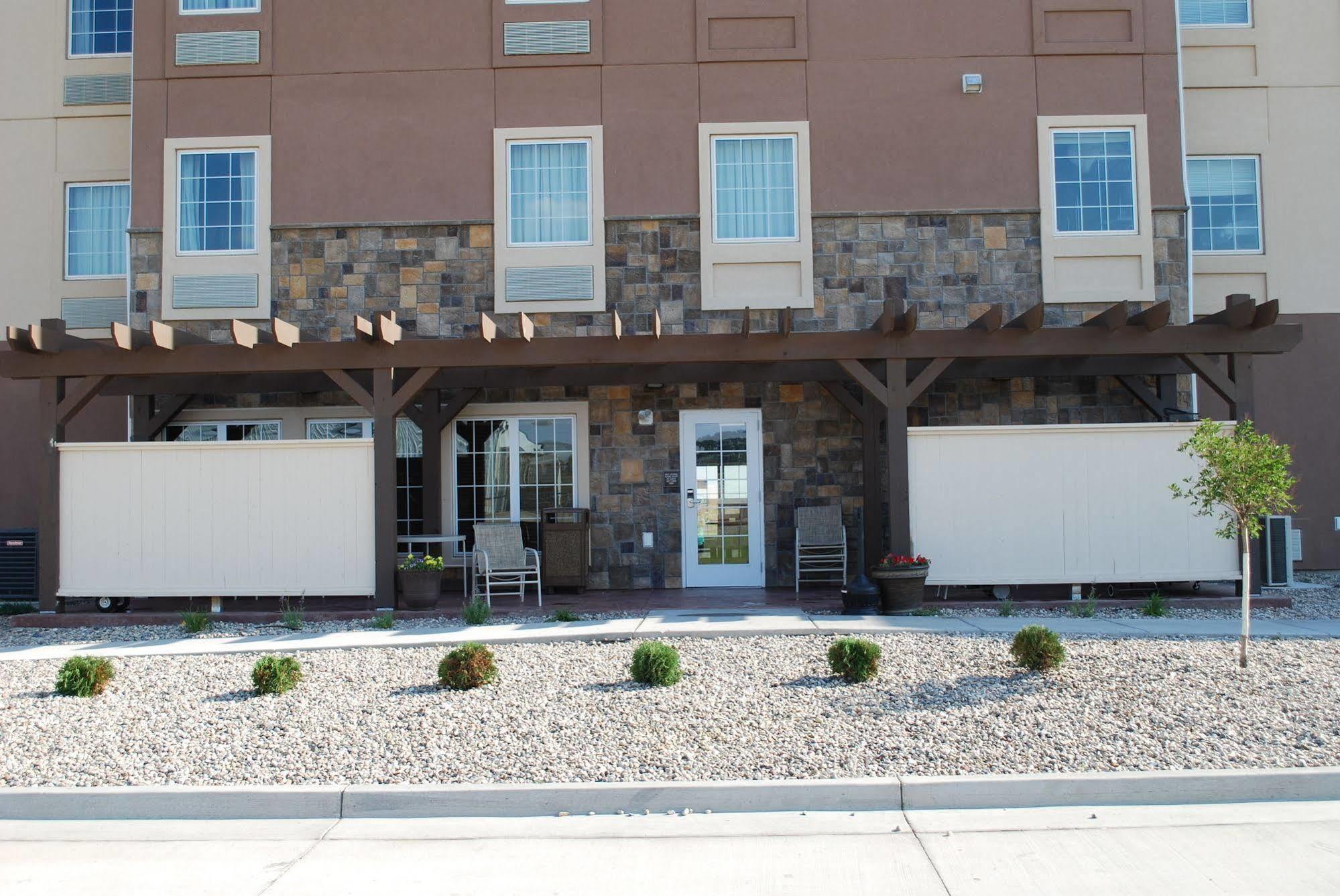 Landmark Suites - Williston Exterior photo